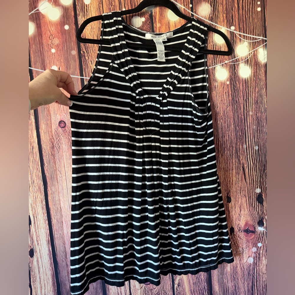 Max Studio Black and White Striped Pleated V-Neck Sleeveless Tank Top Tunic